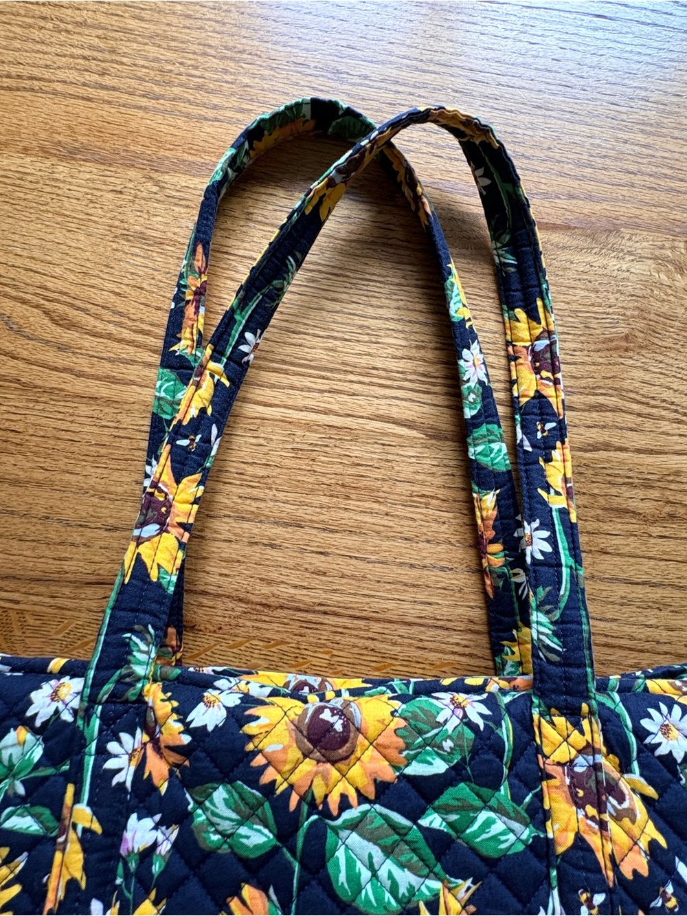 Vera Bradley Vera Tote Bag retired Sunflowers print - very clean! - Picture 6 of 16